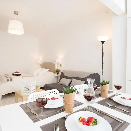 Céntrico Estudio Apartamento *